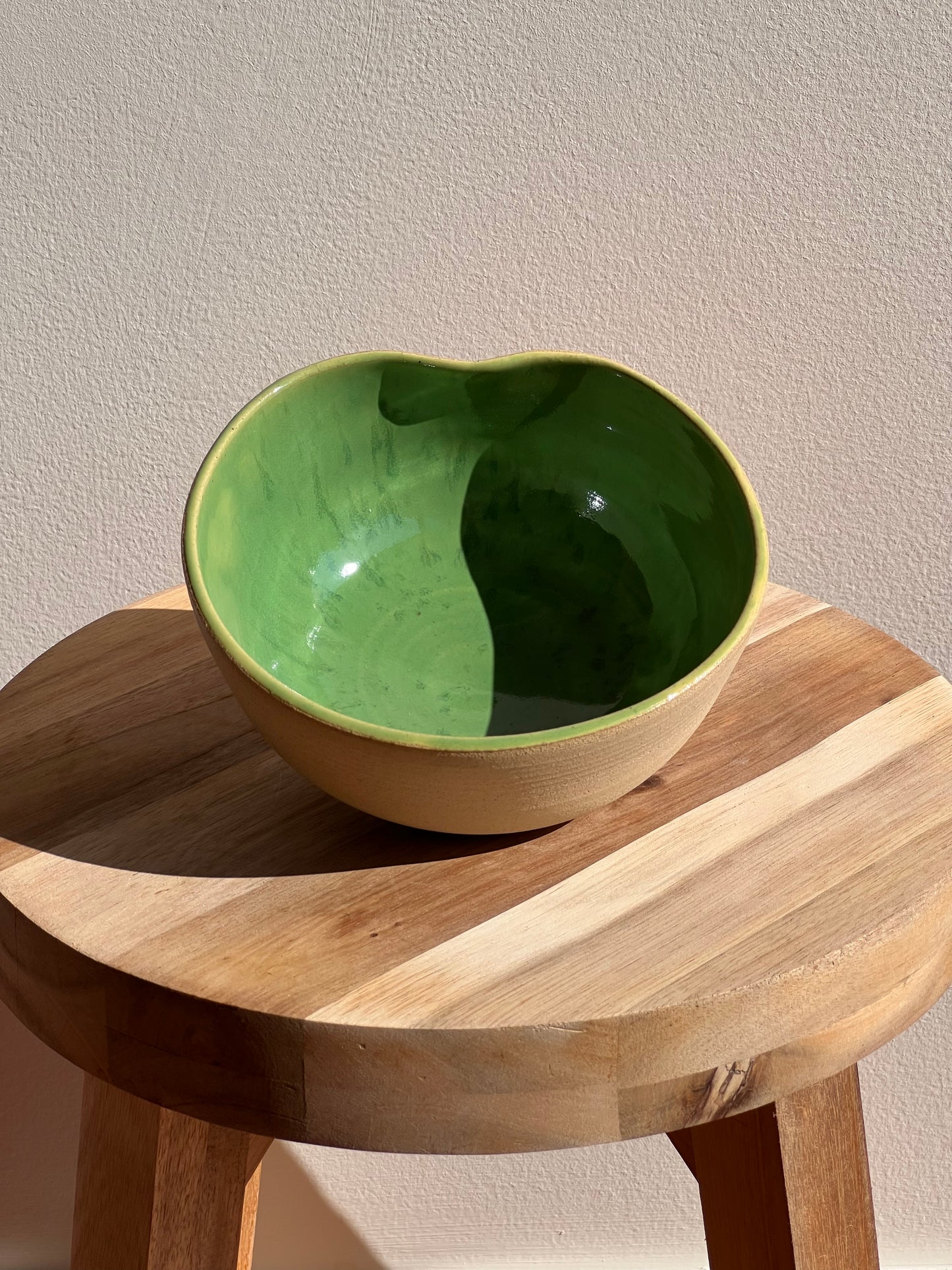 PLAY 006 bright green lily pad bowl